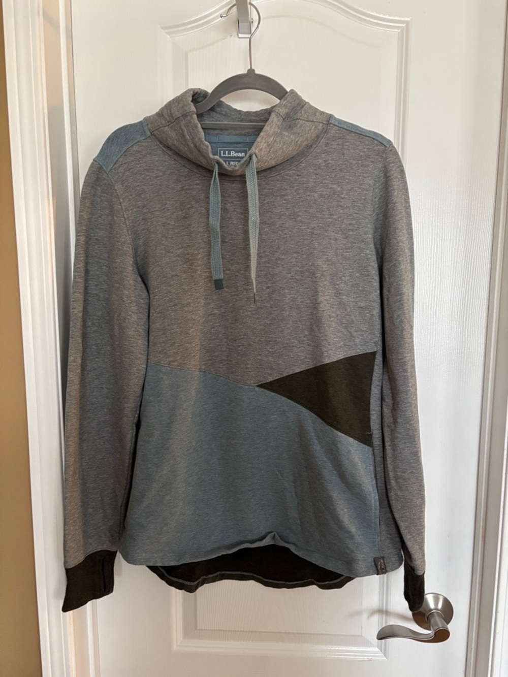 L.L. Bean Women’s Gray and Blue Colorblock Pullover Hoodie with front pocket.